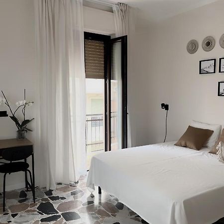 Leonardo Da Vinci Rooms Alghero Exterior foto
